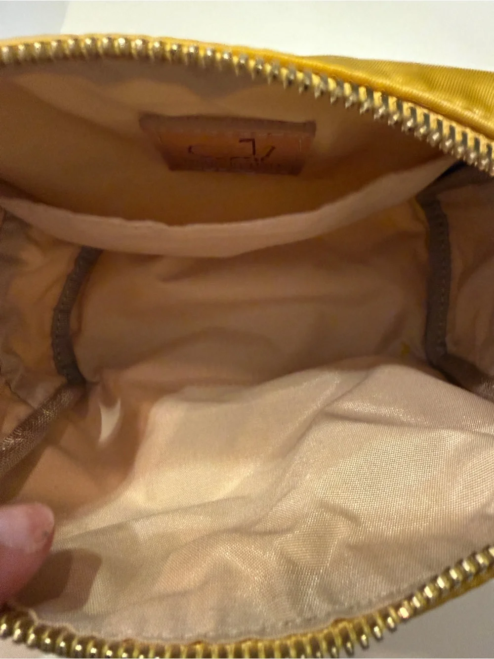 NWOT Masters Women’s Mustard Yellow Cosmetic Bag Pouch